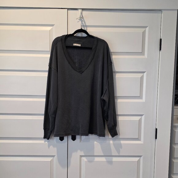 NWOT: Free People: We The Free Venice V-Neck Sweatshirt Size XL - Picture 5 of 7